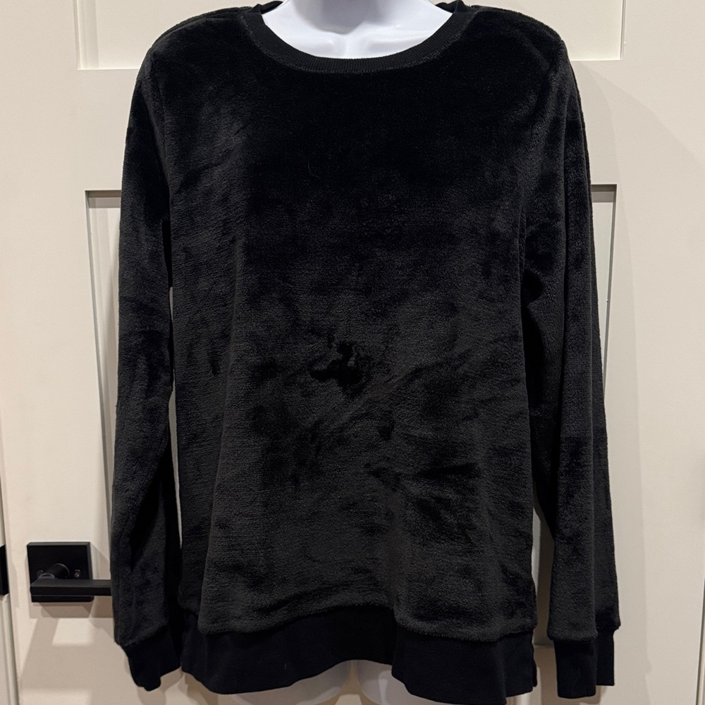 Elegant Black Velvet Crewneck Sweater for Women